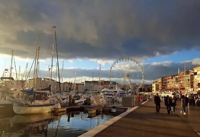 Exceptionnel Avec Cinema - Cap D'agde *
